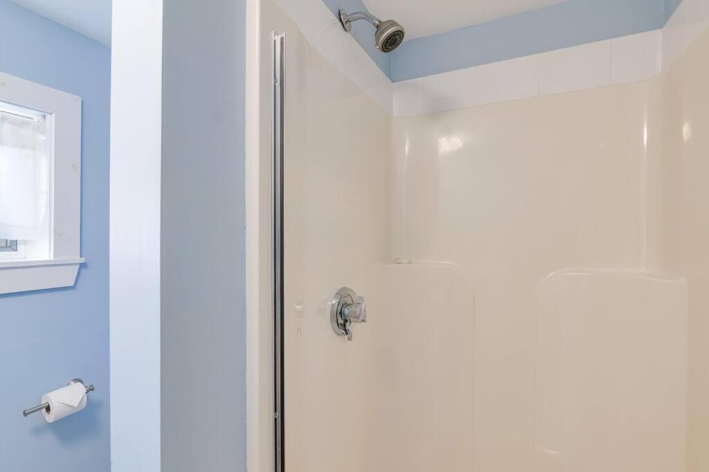 2Br Apt W/ 3 Min Walk To Downtown Swh - Low Tide Southwest Harbor Luaran gambar