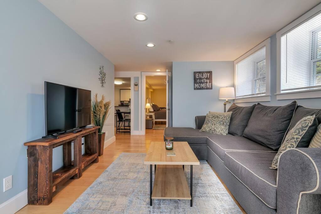 2Br Apt W/ 3 Min Walk To Downtown Swh - Low Tide Southwest Harbor Luaran gambar