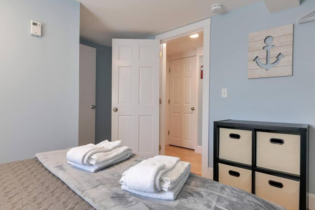 2Br Apt W/ 3 Min Walk To Downtown Swh - Low Tide Southwest Harbor Luaran gambar